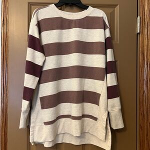 Maurice’s small tunic sweatshirt